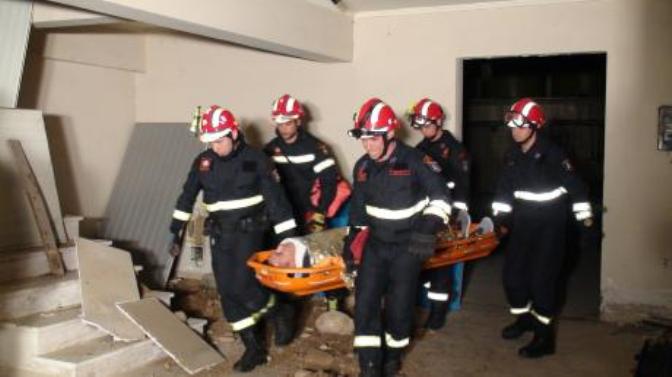 ΒΙΠΕ Πατρών: Σεισμός και απεγκλωβισμός από ερείπια - Άσκηση της πυροσβεστικής - ΦΩΤΟ