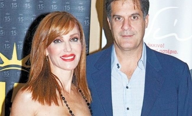 Η Βίκυ Χατζηβασιλείου απαντά στις φήμες για διαζύγιο