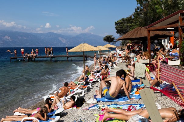 Κατάλληλες για κολύμβηση όλες οι ακτές της Πάτρας σύμφωνα με την πρώτη μέτρηση του Εργαστηρίου υγιεινής του Πανεπιστημίου Πατρών