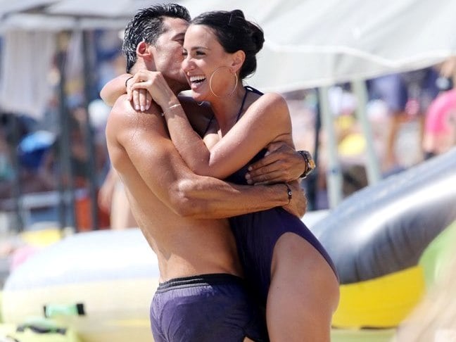 Έγκυος στο πρώτο της παιδί η Μαλού