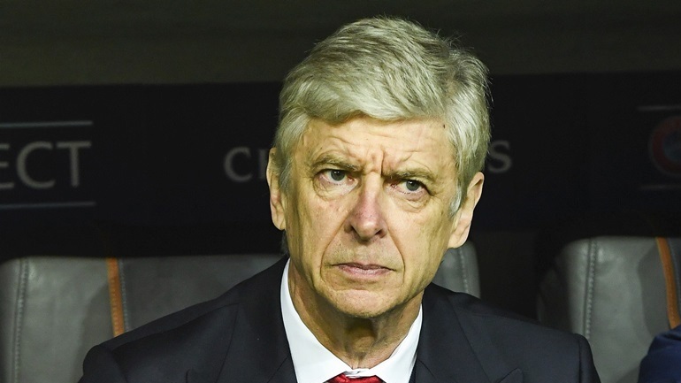 Παραμένει στην Άρσεναλ ο Αρσέν Βενγκέρ