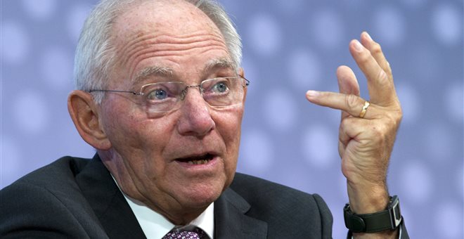 Σόιμπλε: Η Ελλάδα εξελίσσεται καλύτερα από ότι στο παρελθόν