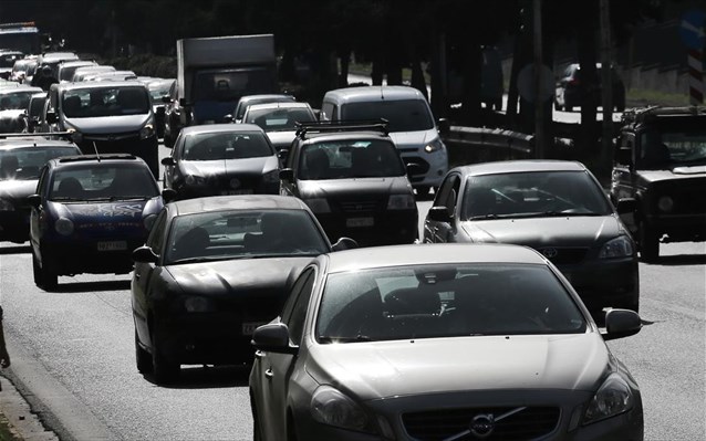 Κάμψη 7,6% στην κυκλοφορία νέων αυτοκινήτων τον Απρίλιο