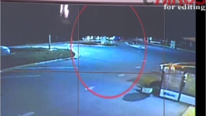 ΒΙΝΤΕΟ ντοκουμέντο - Ο γιατρός έπλυνε το αυτοκίνητό του μετά την εξαφάνιση της 36χρονης μεσίτριας