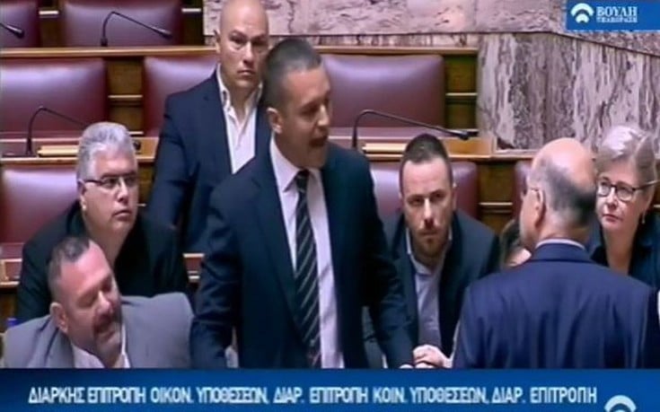 Βουλή: Αύριο οι αποφάσεις για κυρώσεις κατά του Ηλία Κασιδιάρη
