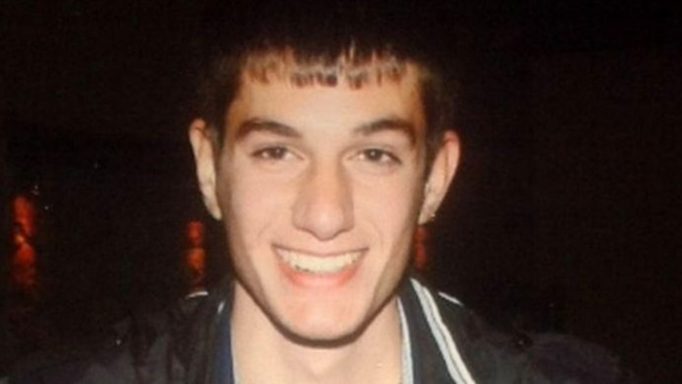 Βαγγέλης Γιακουμάκης: Η μητέρα του λύνει τη σιωπή της για πρώτη φορά!