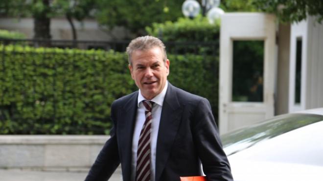 Πάτρα: Στα γραφεία του πρώην ΙΚΑ ο υφυπουργός Εργασίας Τάσος Πετρόπουλος
