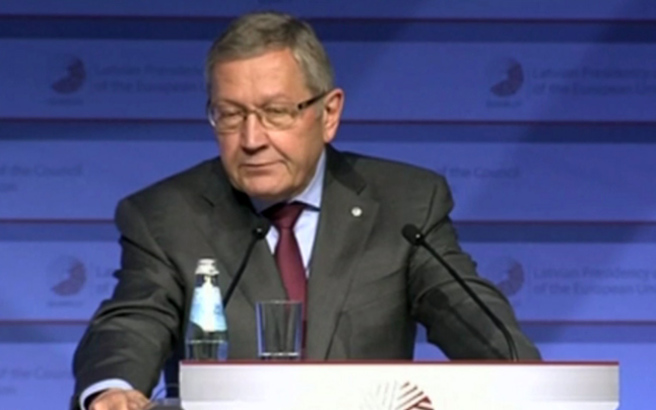 Κλάους Ρέγκλινγκ: Εφικτή η έξοδος της Ελλάδας στις αγορές