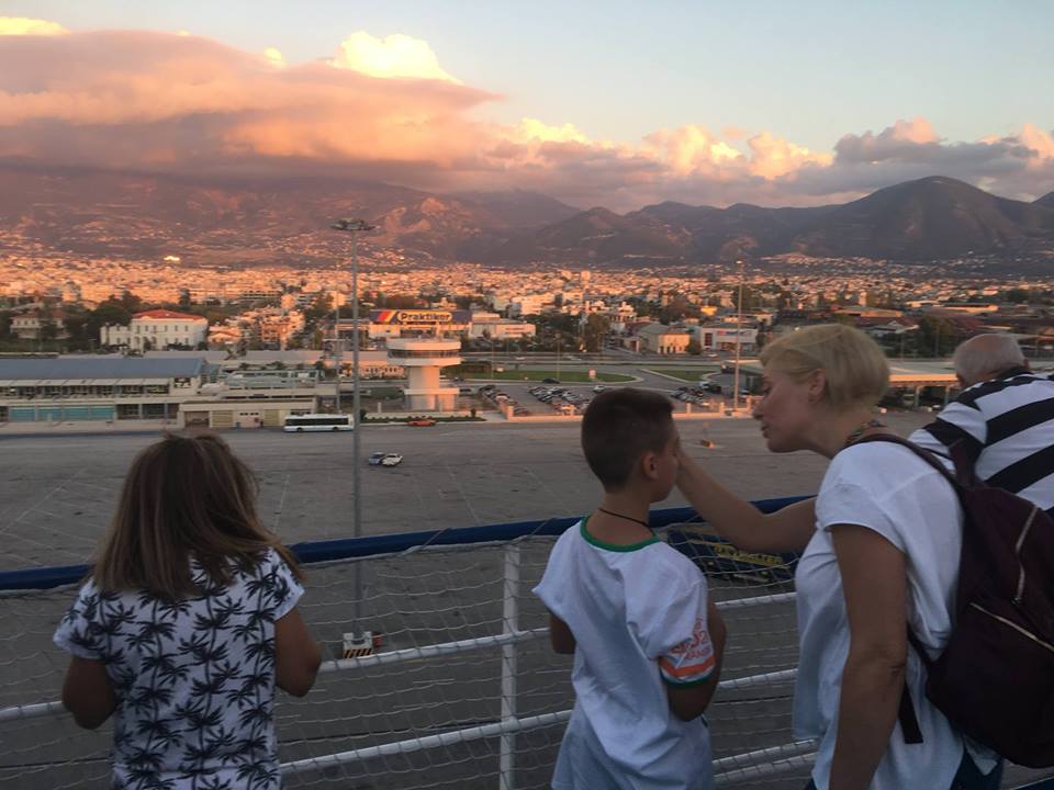 Γιατρός από την Πάτρα: "Σου χαρίζω τα δάκρυά μας. Ναι Κώστα Καζάκο. Στα χαρίζω. Κι ας μην τ’ αξίζεις ίσως"