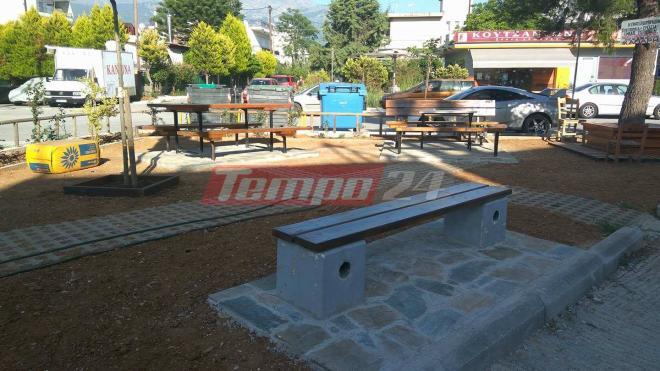 Μια παρέα ηλικιωμένων, μια μικρή τρίγωνη πλατεία και η αγάπη για τη γειτονιά τους - Στην Πάτρα μετατρέπουμε την κρίση σε... δημιουργία! - ΔΕΙΤΕ ΦΩΤΟΓΡΑΦΙΕΣ