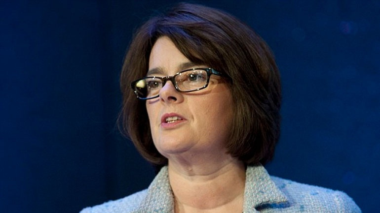 Η Jane Ellison, η πρώτη υπουργός που χάνει την έδρα της