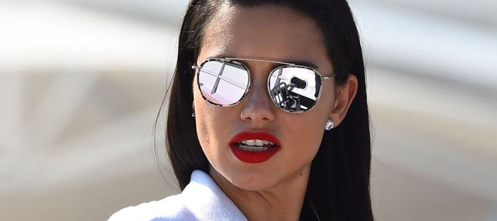 H Adriana Lima «αρραβωνιάστηκε» τον εαυτό της!