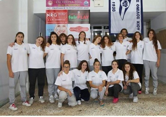 Ο Κώστας Πελετίδης συγχαίρει τις αθλήτριες της ΝΕΠ και τις υποδέχεται στο δημαρχείο