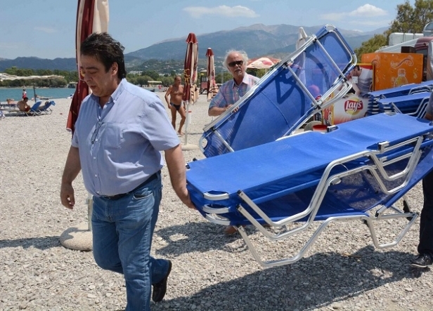 Πάτρα: Το καλοκαίρι οδεύει στη μέση του και οι καντίνες στην πλαζ αγνοούνται- Τι προβλέπεται