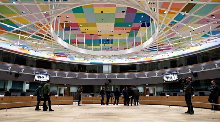 Απομακρύνεται η λύση λίγες ώρες πριν από το Eurogroup