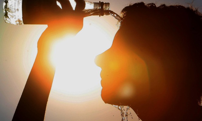 Kύμα καύσωνα χτυπάει ανελέητα την Ευρώπη και έρχεται στην Ελλάδα για ...διακοπές- Οι αναμενόμενες θερμοκρασίες στην Πάτρα