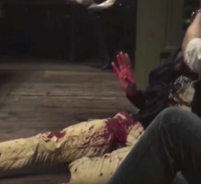 ΕΚΤΑΚΤΟ - Έλληνας τραυματίας μέσα στην παμπ που εισέβαλαν οι τρομοκράτες - Αίματα παντού και πανικός - ΔΕΙΤΕ σοκαριστικό ΒΙΝΤΕΟ