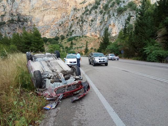 Είχε άγιο μια οικογένεια στην Κλεισούρα- Το Ι.Χ. βγήκε από την πορεία του και πήρε τούμπα