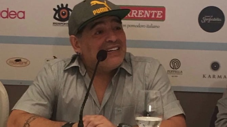 Επίτιμος δημότης Νάπολι ο Μαραντόνα