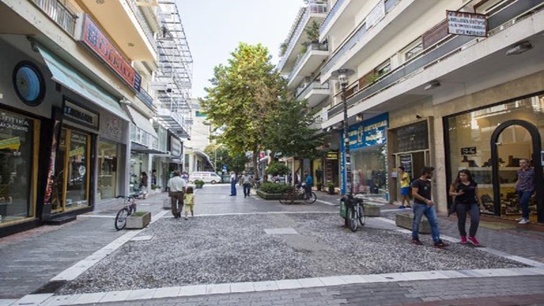 Αυτοκίνητο τραυμάτισε 2χρονο παιδάκι σε πεζόδρομο