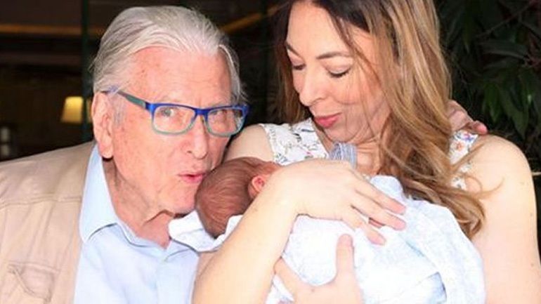 Κώστας Βουτσάς- Αλίκη Κατσαβού: Όλες οι λεπτομέρειες για τη βάφτιση του γιου τους