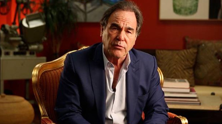 Ο Όλιβερ Στόουν θα τιμηθεί για τη συνεισφορά του στην έβδομη τέχνη