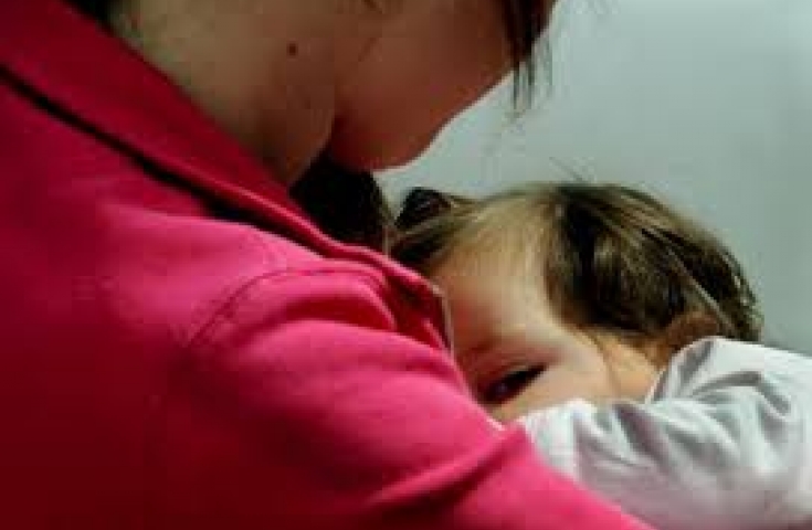 Έκαναν έξωση σε πολύτεκνη μητέρα