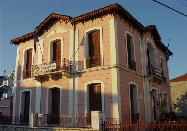 Δημοτικός υπάλληλος καταπλακώθηκε από ντουλάπα στο Μεσολόγγι