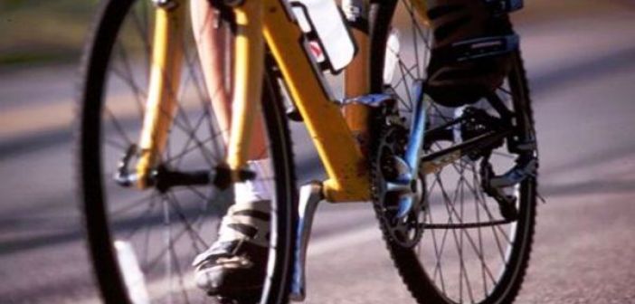 Απίστευτη σύλληψη: Μετέφερε με ποδήλατο 3,5 κιλά λαθραίο καπνό !