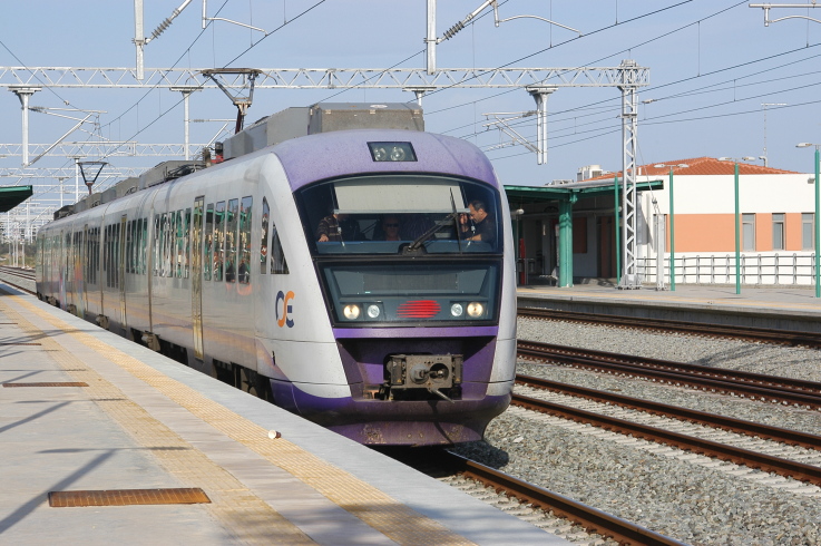 Ταλαιπωρία για τους επιβάτες με την κατάργηση του απευθείας δρομολογίου Πάτρα-Κιάτο-Αεροδρόμιο – Θα πρέπει να ανεβοκατεβαίνουν σε συρμούς