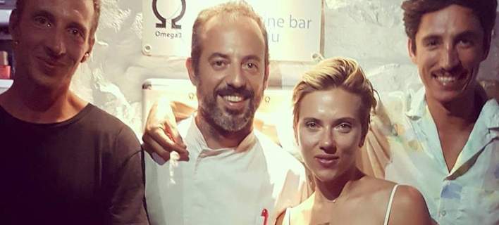 Διακοπές στη Σέριφο κάνει η Σκάρλετ Γιόχανσον!