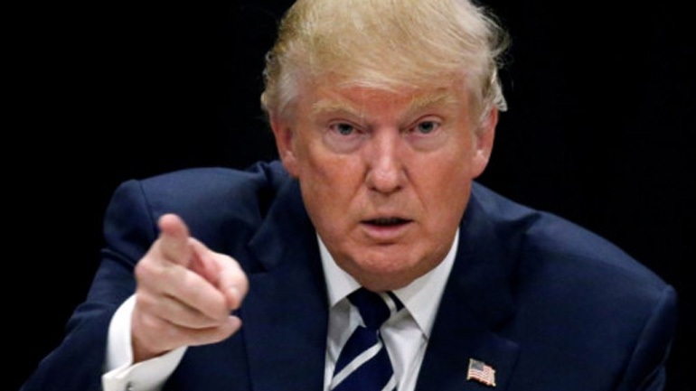 Τραμπ: «Η ευθύνη για τις ταραχές στο Σάρλοτσβιλ ανήκει και στις δύο πλευρές»