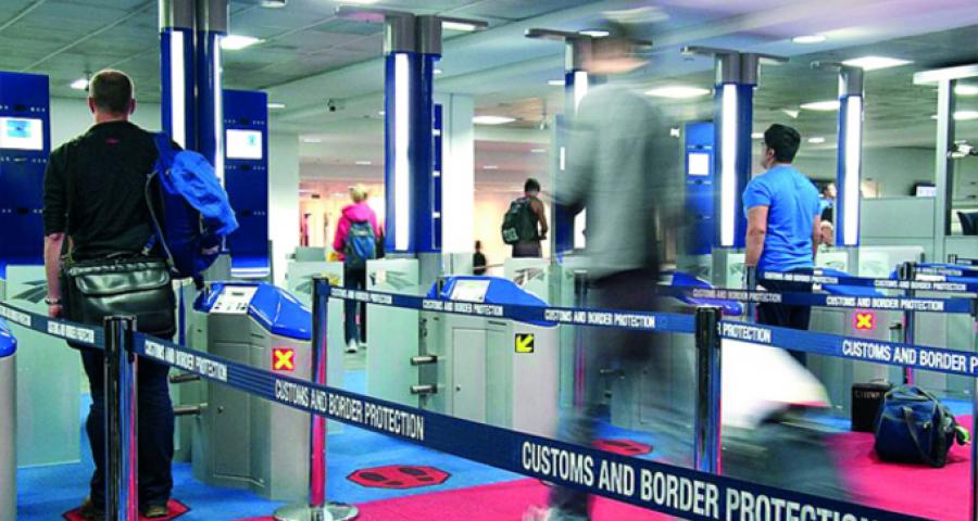 Μειώθηκε το επίπεδο συναγερμού στα αεροδρόμια της Αυστραλίας