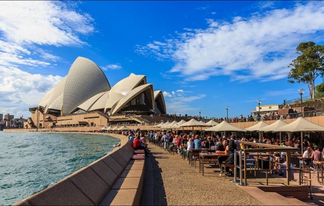 ΕΚΤΑΚΤΟ Αυστραλία: Αυτοκίνητο έπεσε πάνω σε πεζούς- Ο οδηγός είχε πρόβλημα υγείας ΝΕΟΤΕΡΑ