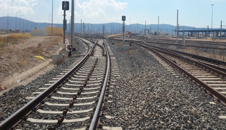 Η "ελαφρά υπογειοποίηση" κλειδί για να φτάσει το τρένο στην Πάτρα; - Ανάγκη για άμεση απάντηση στον σιδηρόδρομο "γρίφο"!