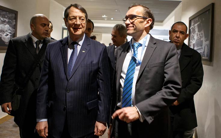 Κυπριακό: O Άιντε βλέπει σήμερα για τελευταία φορά Αναστασιάδη και Ακιντζί