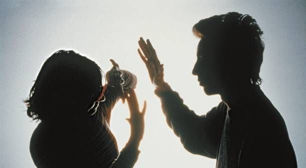 Bόνιτσα: Ξυλοφόρτωσε την 58χρονη αδελφή του και συνελήφθη