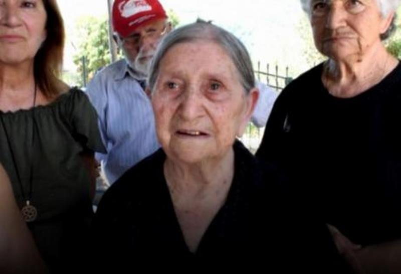 Ναυπακτία: Η κυρά Βασιλική με τα 24 δισέγγονα έγινε 100 ετών- ΒΙΝΤΕΟ