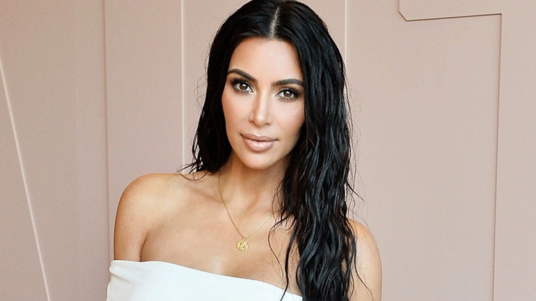 Η Kim Kardashian έκανε την πιο τολμηρή της εμφάνιση στα Fashion Media Awards