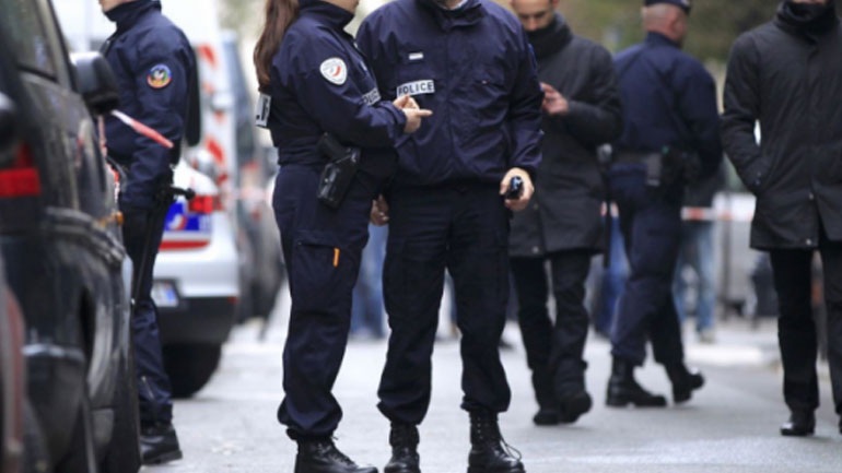 Διακόσιοι κάτοικοι εγκατέλειψαν τις εστίες τους στη Γαλλία μετά τον εντοπισμό φιαλών αερίου