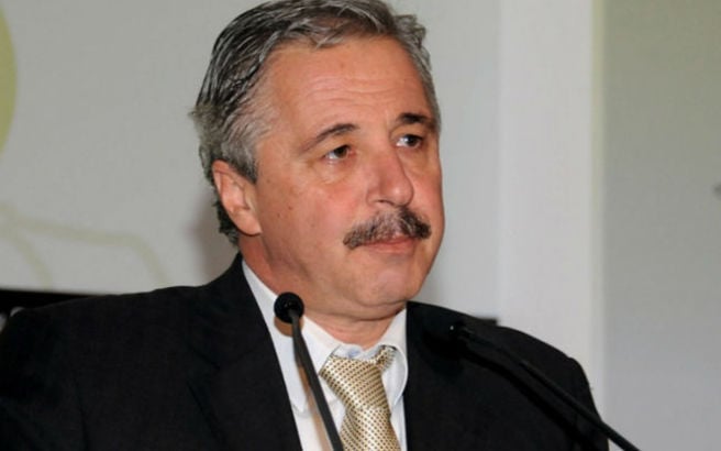 Κατέθεσε την υποψηφιότητά του ο Γιάννης Μανιάτης για την Κεντροαριστερά