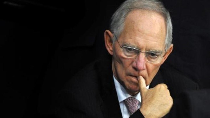 Γερμανία: Πιέσεις σε Σόιμπλε να αποχωρήσει από την ηγεσία του υπουργείου Οικονομικών