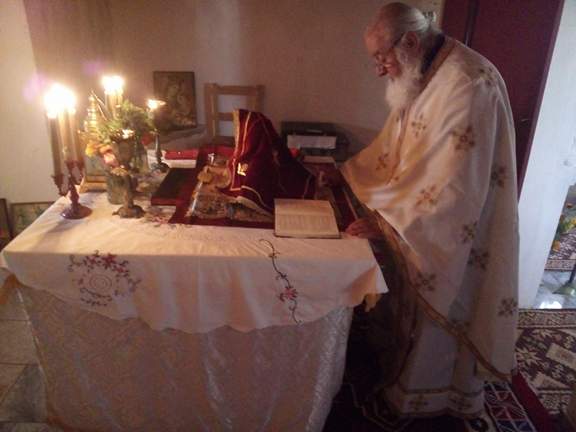 Συγκίνηση στο εκκλησάκι που σώθηκε από τη μεγάλη φωτιά στο Σανταμέρι - Δεύτερο θαύμα στον Άγιο Δημήτριο Μπράτι! Δάκρυα από τον Ιερέα – ΦΩΤΟΓΡΑΦΙΕΣ