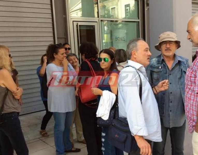 Πάτρα: Κανένας πλειστηριασμός και σήμερα στο Ειρηνοδικείο- Μπλόκο από πολίτες και φορείς- ΦΩΤΟ