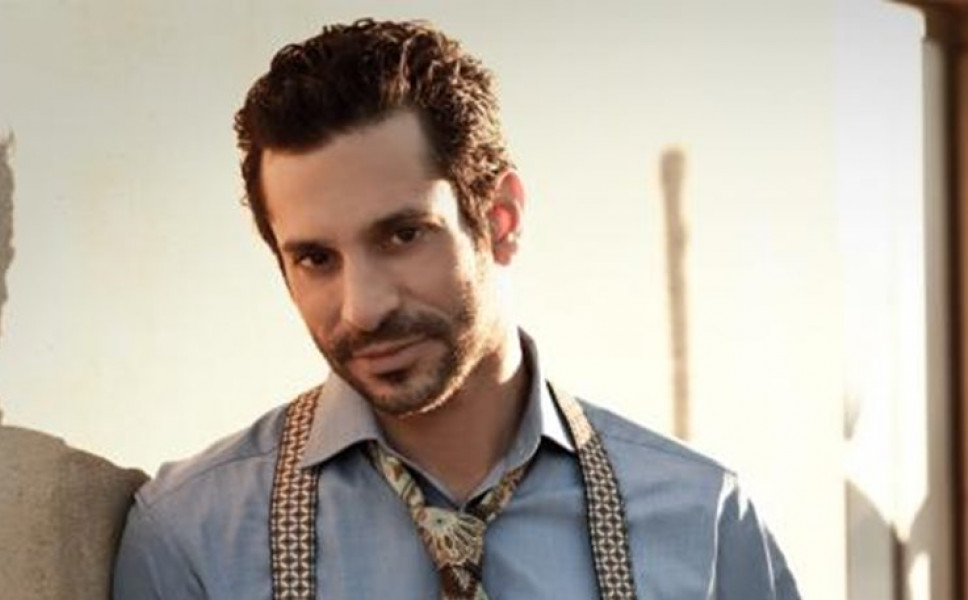 Ο Γιώργος Χρανιώτης φωτογραφίζει την κατά 22 χρόνια νεότερη σύντροφό του