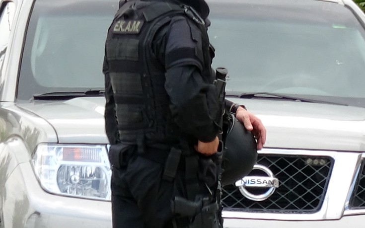 Γιατί θωρακίζεται η Αθήνα με τσιμεντένιες μπάλες και βυθιζόμενα εμπόδια