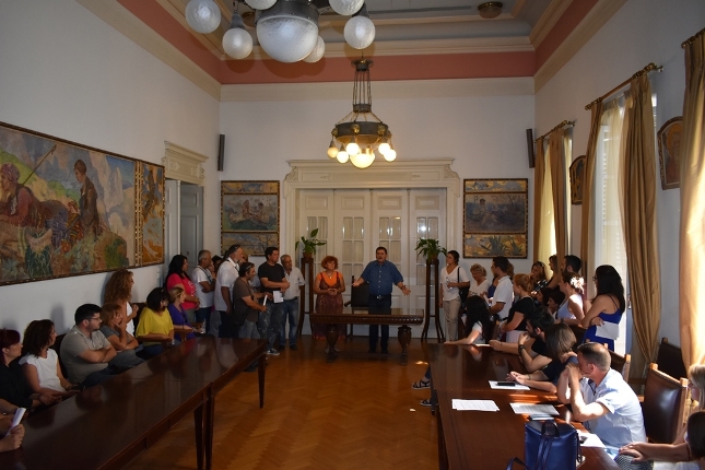 Πάτρα: Παράσταση διαμαρτυρίας των οκταμηνιτών του Δήμου στον ΟΑΕΔ τη Δευτέρα - Συνάντηση με Πελετίδη - ΒΙΝΤΕΟ