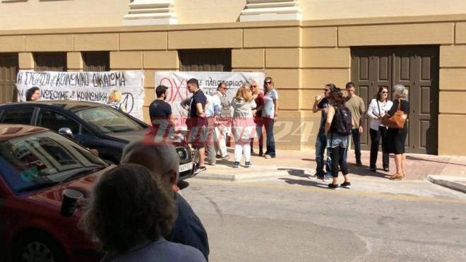 Πάτρα: Νέο μπλόκο κατά των πλειστηριασμών το μεσημέρι στο Ειρηνοδικείο