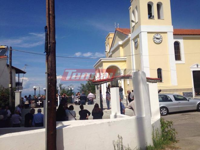 Σε κλίμα οδύνης η κηδεία της 49χρονης Βασιλικής Κλωνή στον Αλισσό- ΦΩΤΟ