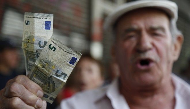 'Ψαλίδι' 60% της σύνταξης σε συνταξιούχους που εργάζονται